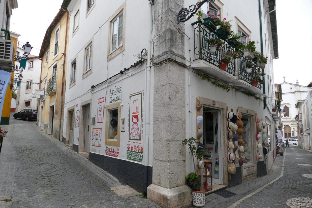 Guest House Eca - Centro Historico เลเรีย ภายนอก รูปภาพ