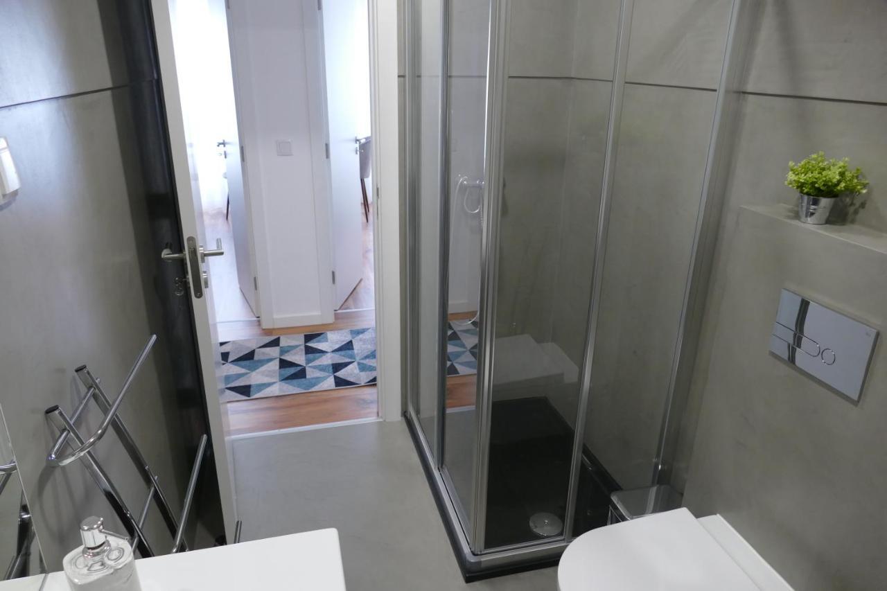 Guest House Eca - Centro Historico เลเรีย ภายนอก รูปภาพ