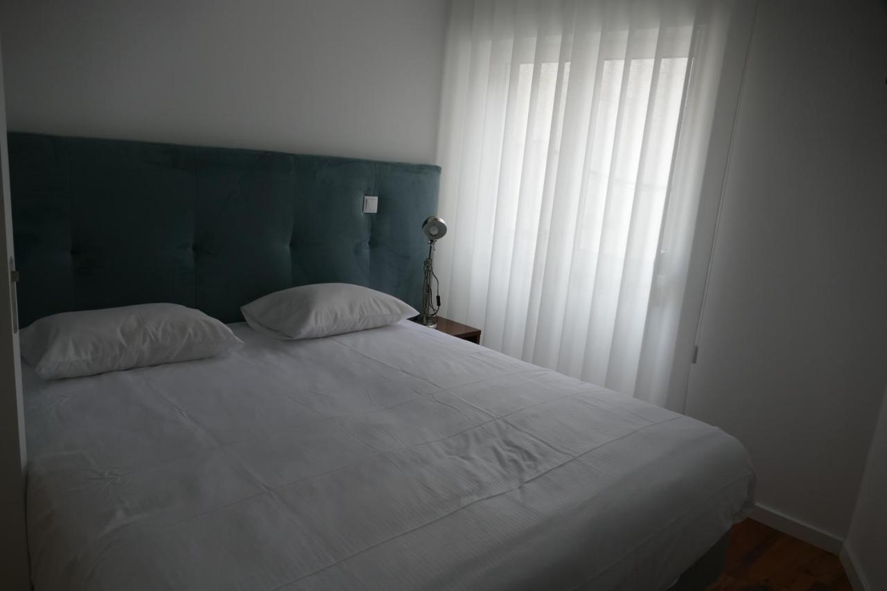 Guest House Eca - Centro Historico เลเรีย ภายนอก รูปภาพ